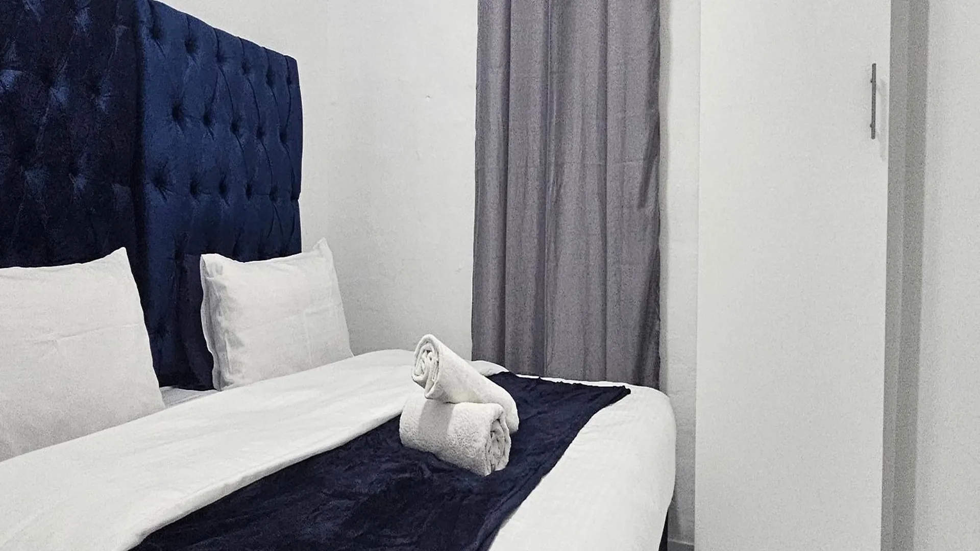Goshen Lodge Fitzroy Cape Town Guest house